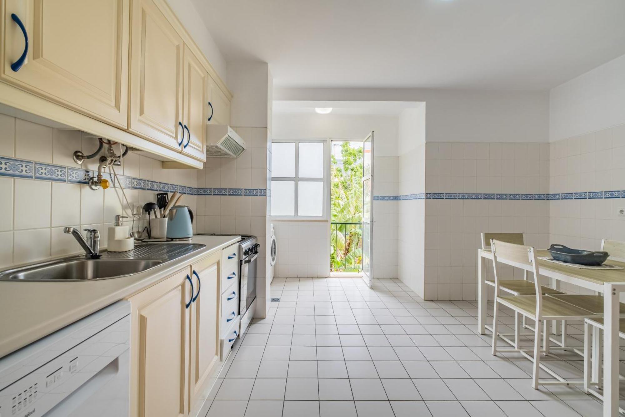 Apartamento Sea View - By Wehost Câmara de Lobos Exterior foto
