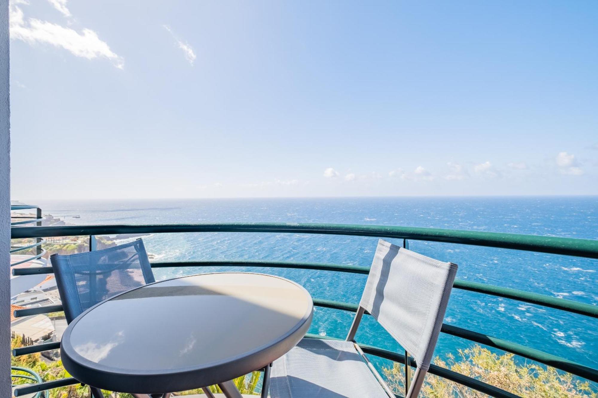 Apartamento Sea View - By Wehost Câmara de Lobos Exterior foto